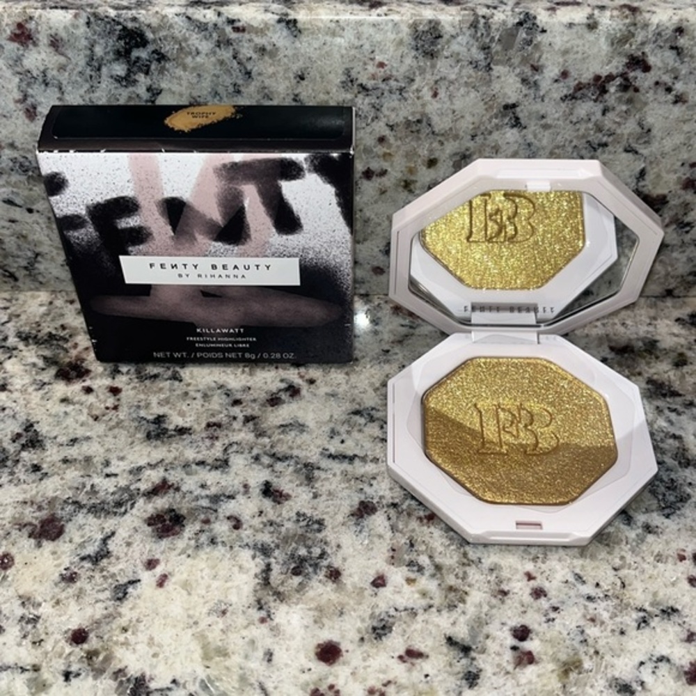 Fenty Beauty Trophy Wife Highlighter - Picture 3 of 9